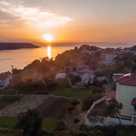 Sunset House * Kampor